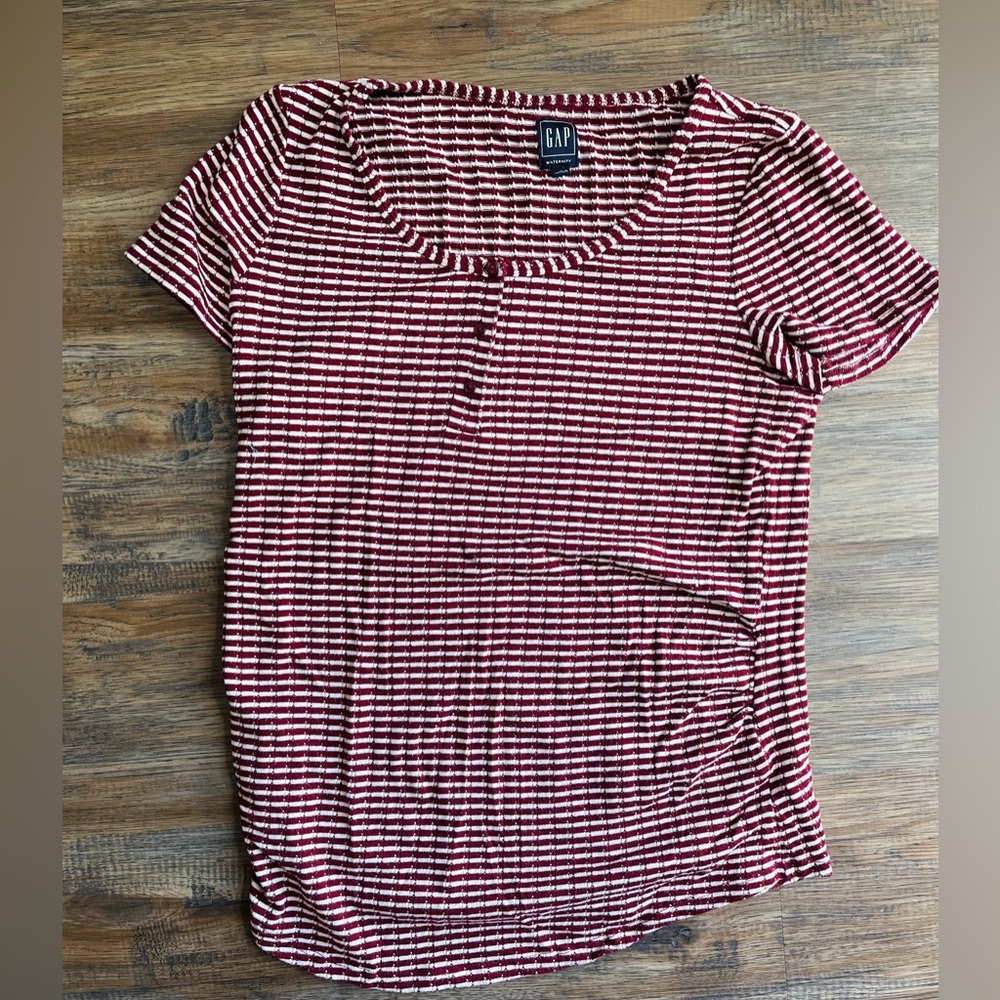 GAP Maternity Pointelle Shirt  L in dark orange / burgundy stripe